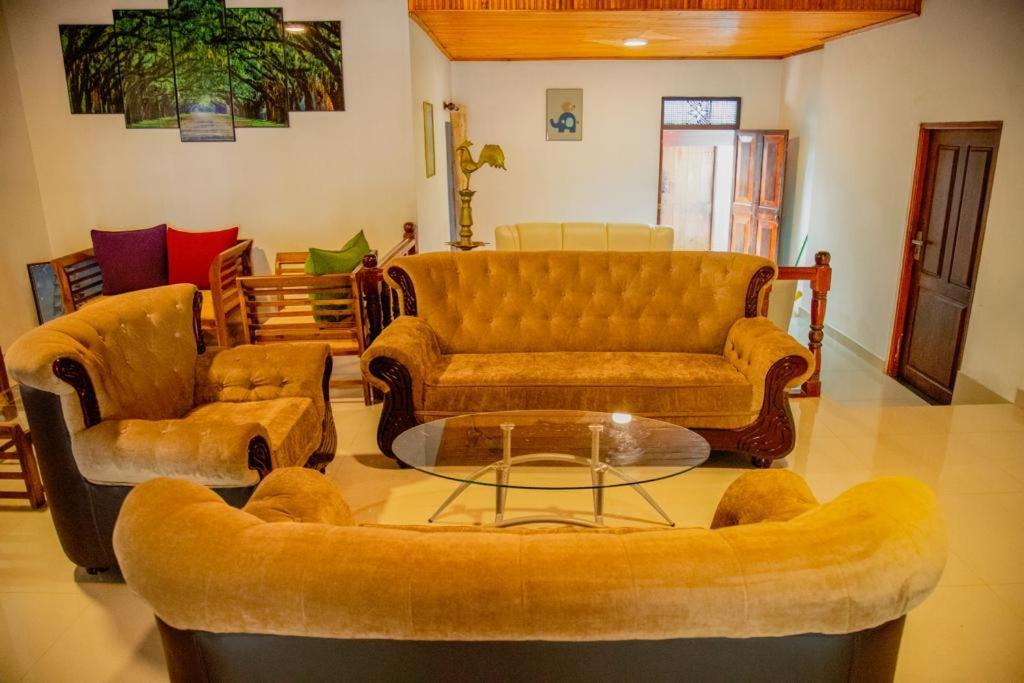 Healand Holiday Bungalow And Restaurant Денияйя Экстерьер фото