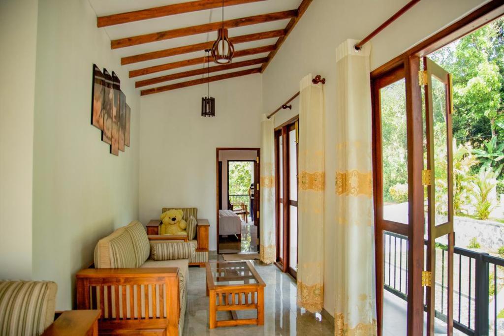 Healand Holiday Bungalow And Restaurant Денияйя Экстерьер фото