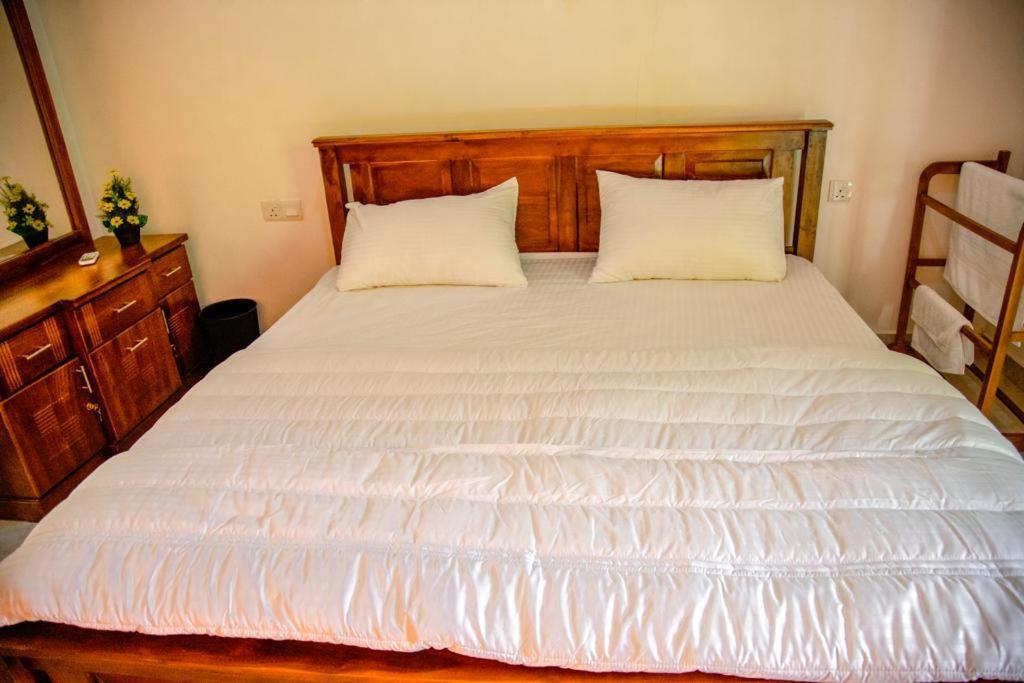 Healand Holiday Bungalow And Restaurant Денияйя Экстерьер фото