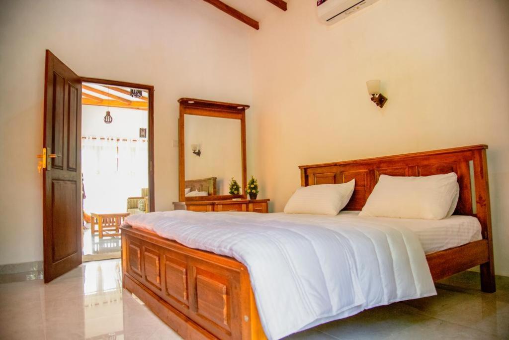 Healand Holiday Bungalow And Restaurant Денияйя Экстерьер фото